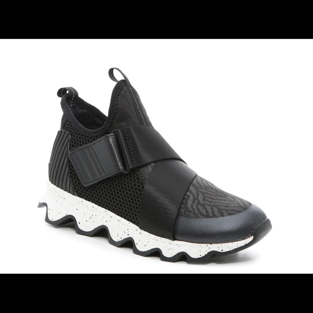 Sorel Kinetic High Top Sneaker Women’s Size 9